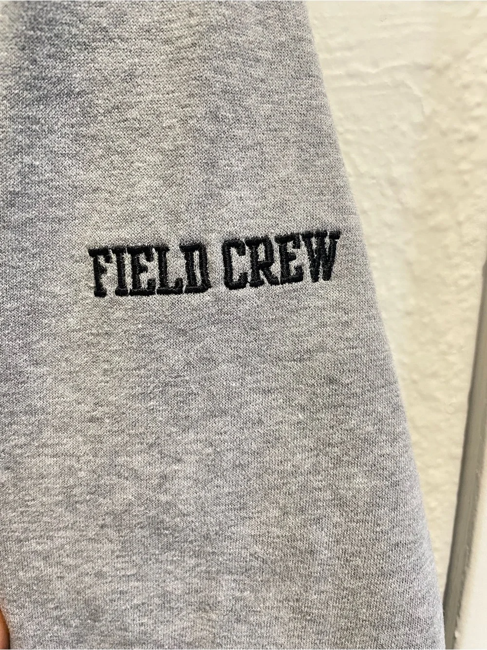 🔥 STAFF ONLY Under Armour Rose Bowl Stadium FIELD CREW Crewneck Sweatshirt M 🌹